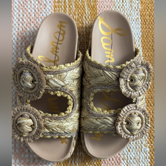 Reina Slide Sandals NWOT - Picture 3 of 9